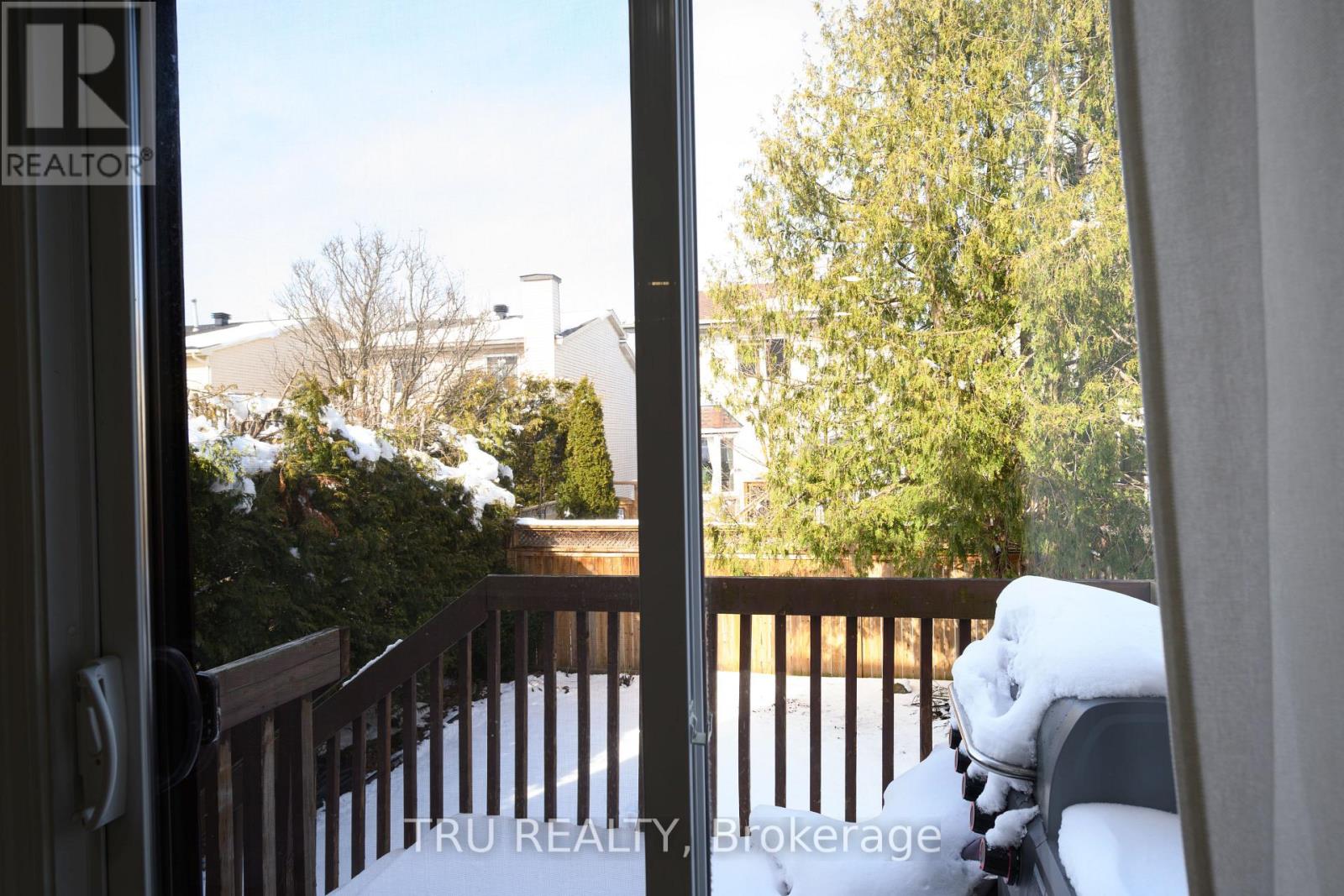 49 Florizel Avenue, Ottawa, Ontario  K2H 9R1 - Photo 14 - X12183350