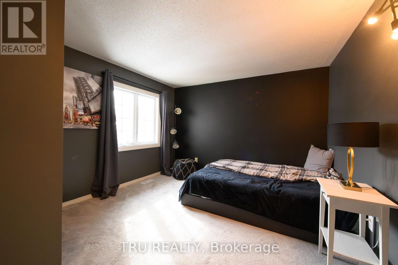 49 Florizel Avenue, Ottawa, Ontario  K2H 9R1 - Photo 21 - X12183350
