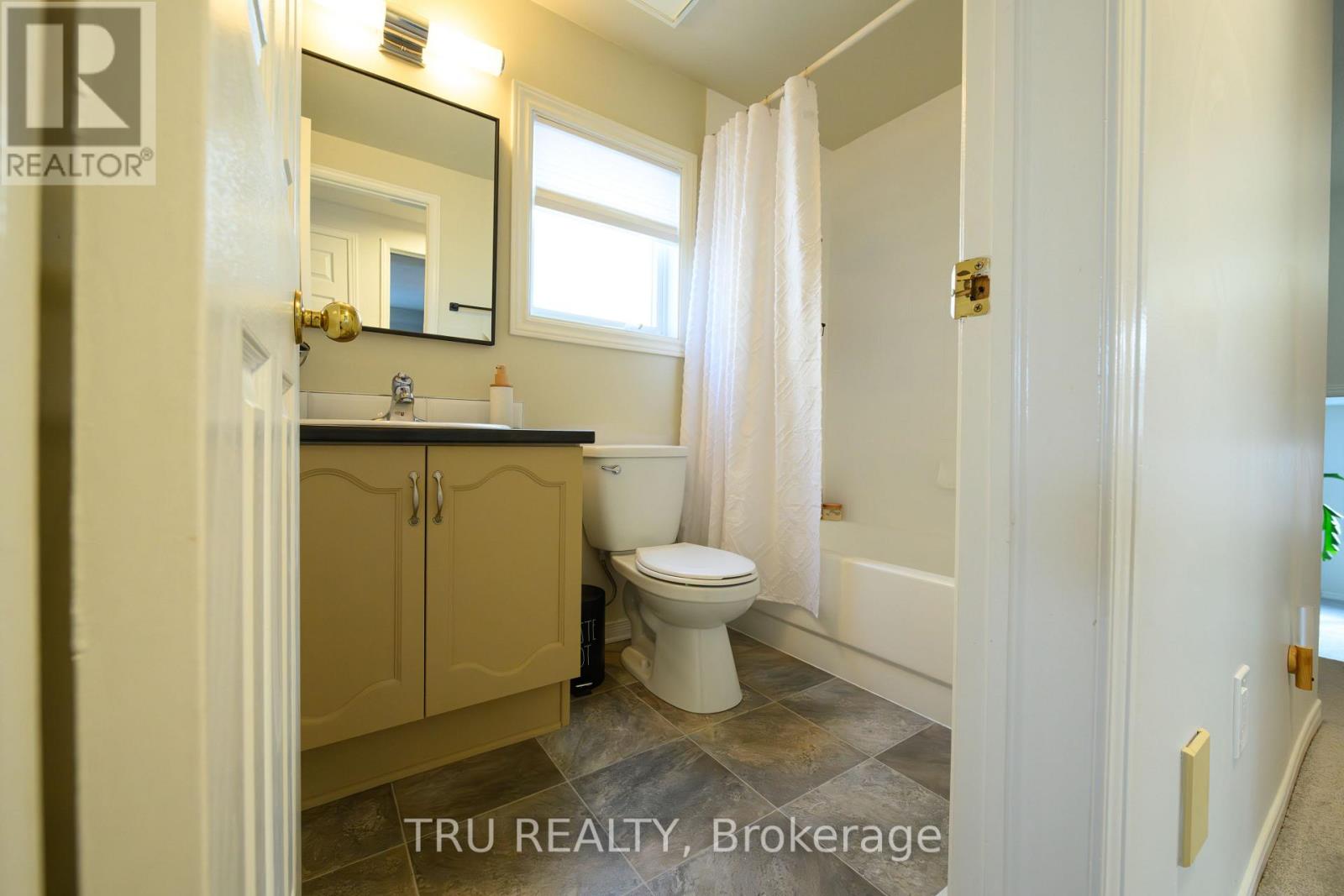 49 Florizel Avenue, Ottawa, Ontario  K2H 9R1 - Photo 23 - X12183350