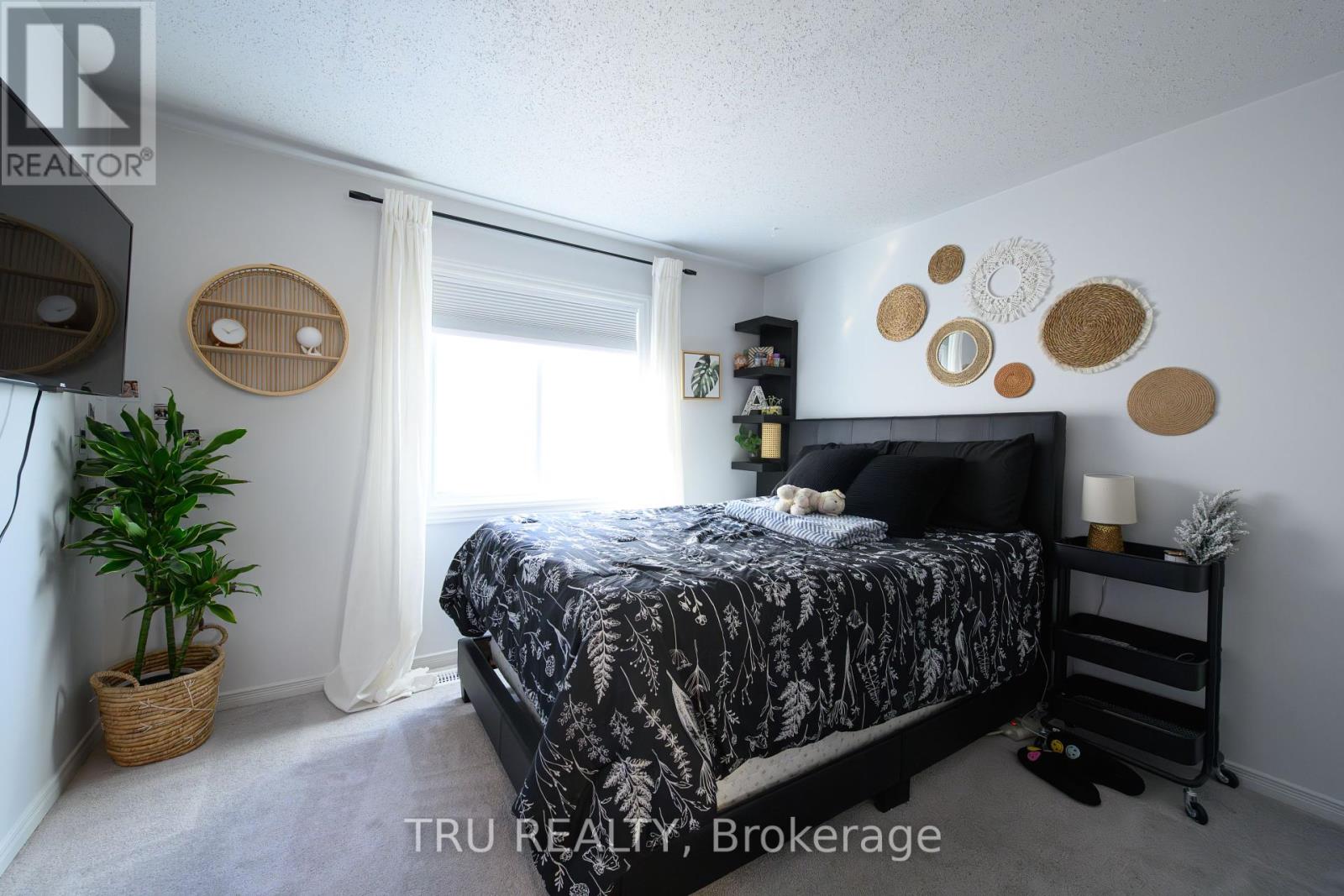 49 Florizel Avenue, Ottawa, Ontario  K2H 9R1 - Photo 24 - X12183350
