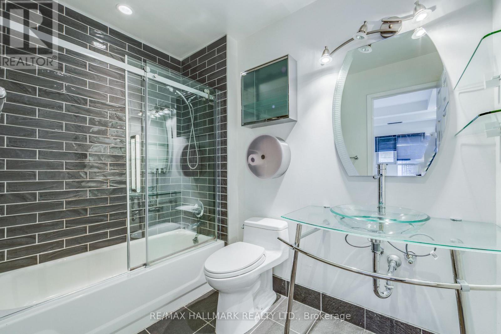311 - 8 Wellesley Street E, Toronto, Ontario  M4Y 3B2 - Photo 25 - C12183362