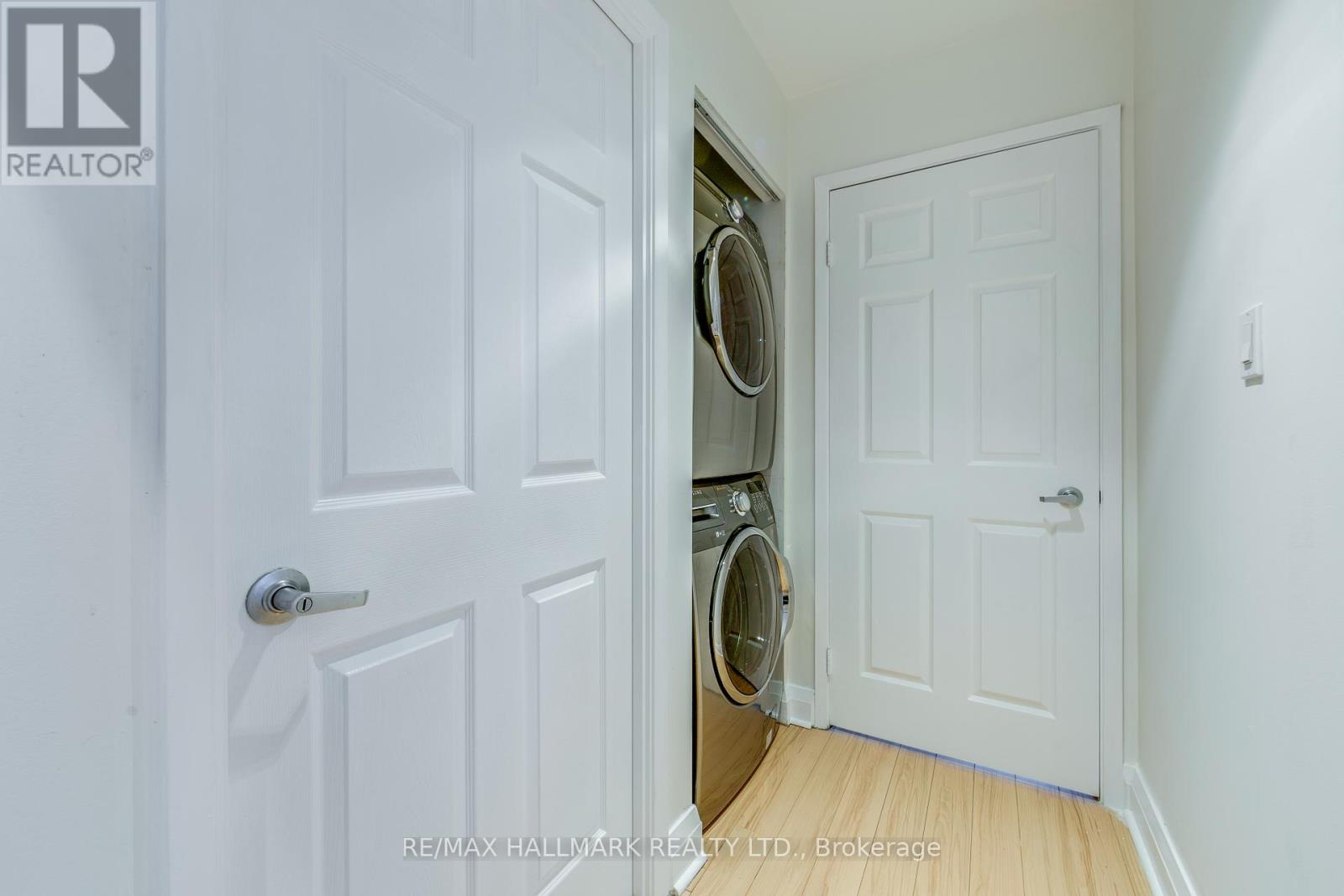 311 - 8 Wellesley Street E, Toronto, Ontario  M4Y 3B2 - Photo 31 - C12183362