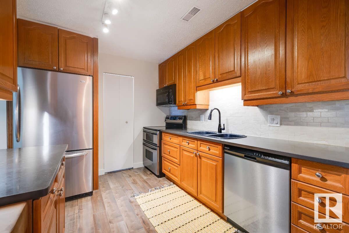2306 151 Av Nw, Edmonton, Alberta  T5Y 2L1 - Photo 9 - E4439200