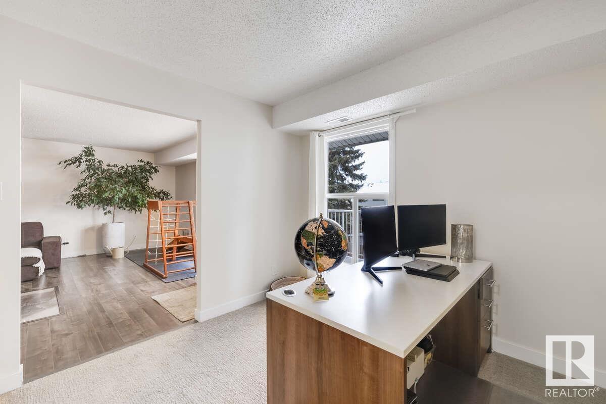 2306 151 Av Nw, Edmonton, Alberta  T5Y 2L1 - Photo 6 - E4439200