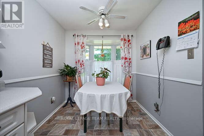 84 Tamblyn Crescent, Ottawa, Ontario  K2L 3A4 - Photo 6 - X12183385