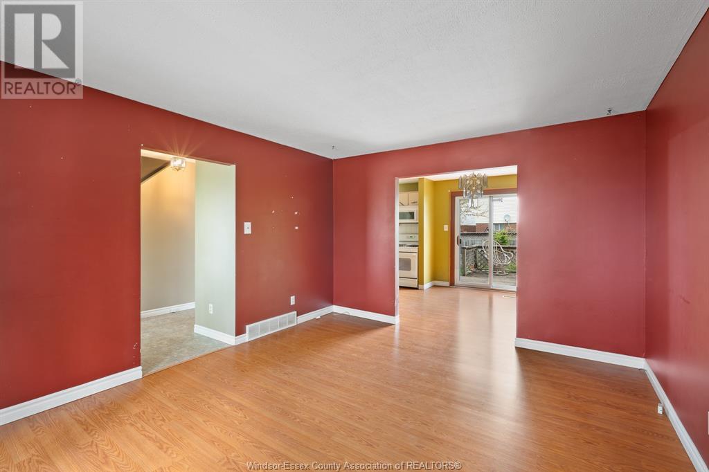 Property at 47 Wedgewood image 5