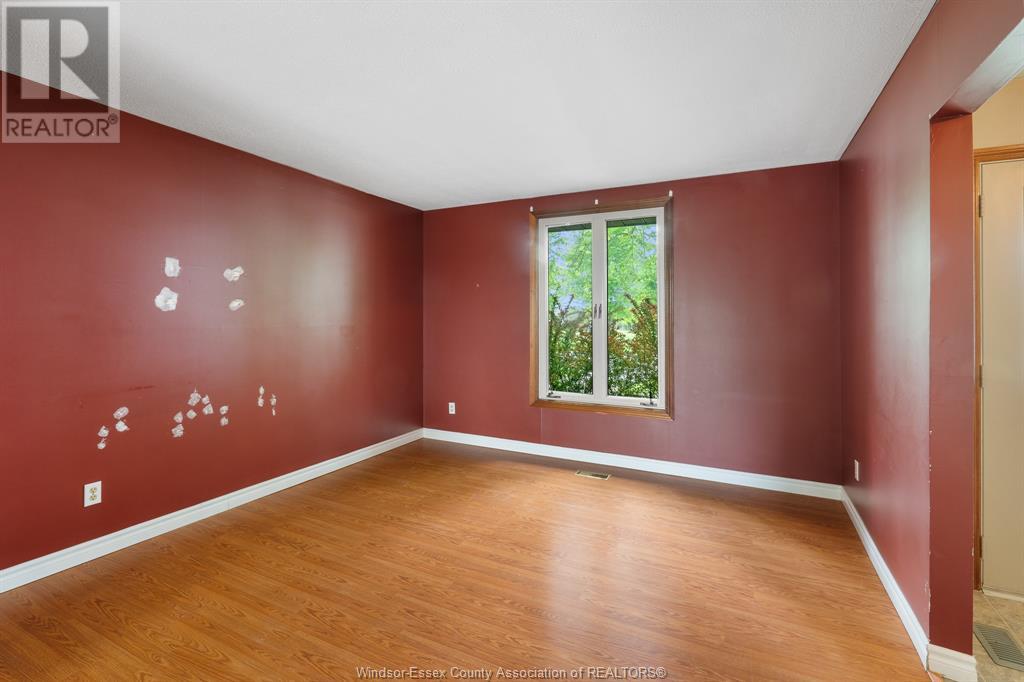 Property at 47 Wedgewood image 3