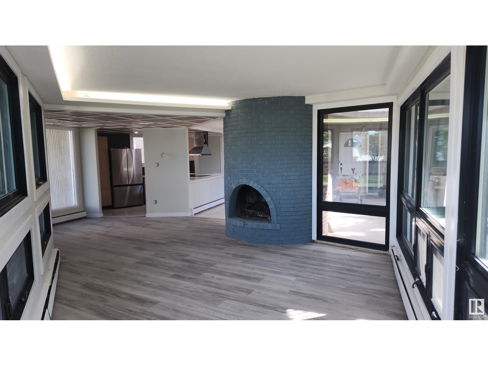 Property at 9535 147 AV NW image 5