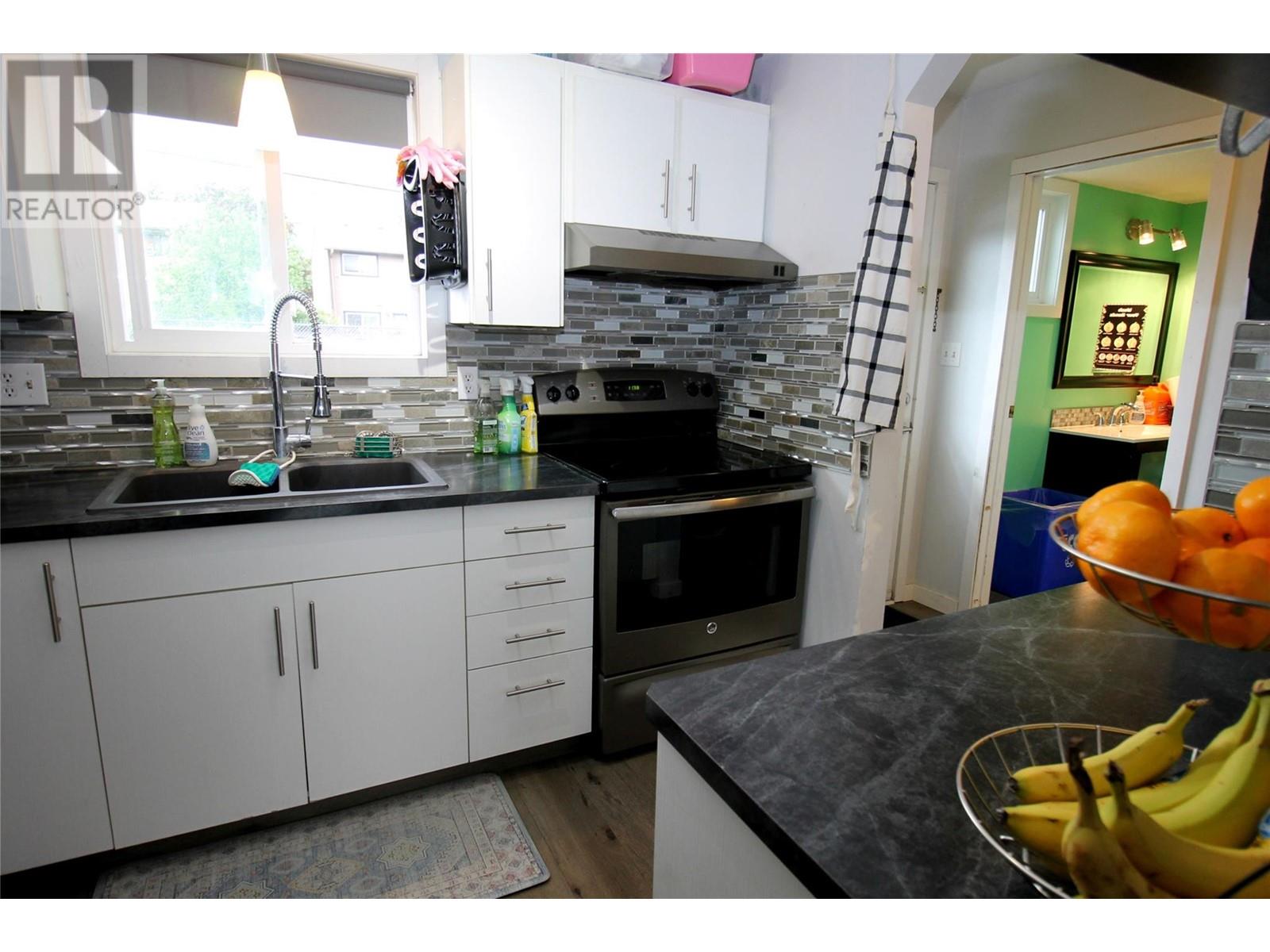 970 Oakville Street Unit# 106, Penticton, British Columbia  V2A 8J6 - Photo 3 - 10349933