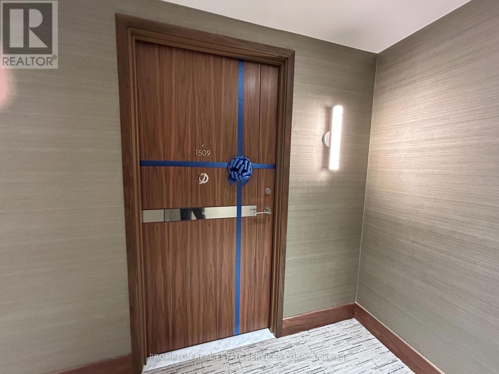 1509 - 3 Concord Cityplace Way, Toronto, Ontario  M5V 0X3 - Photo 6 - C12183365