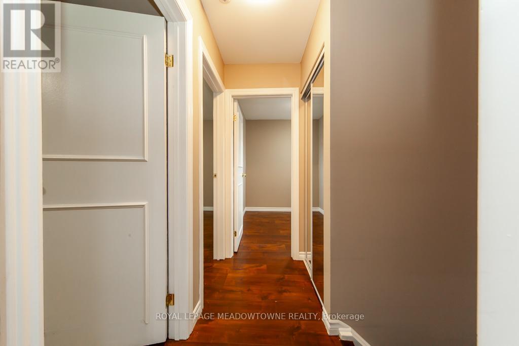 2819 Bucklepost Road, Mississauga (Meadowvale), Ontario  L5N 1X6 - Photo 14 - W12183294