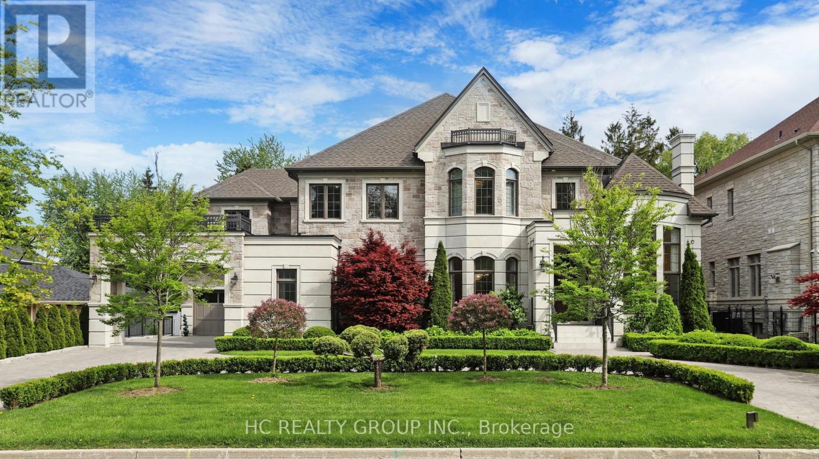 18 Denham Drive, Richmond Hill, Ontario  L4C 6J1 - Photo 1 - N12183380