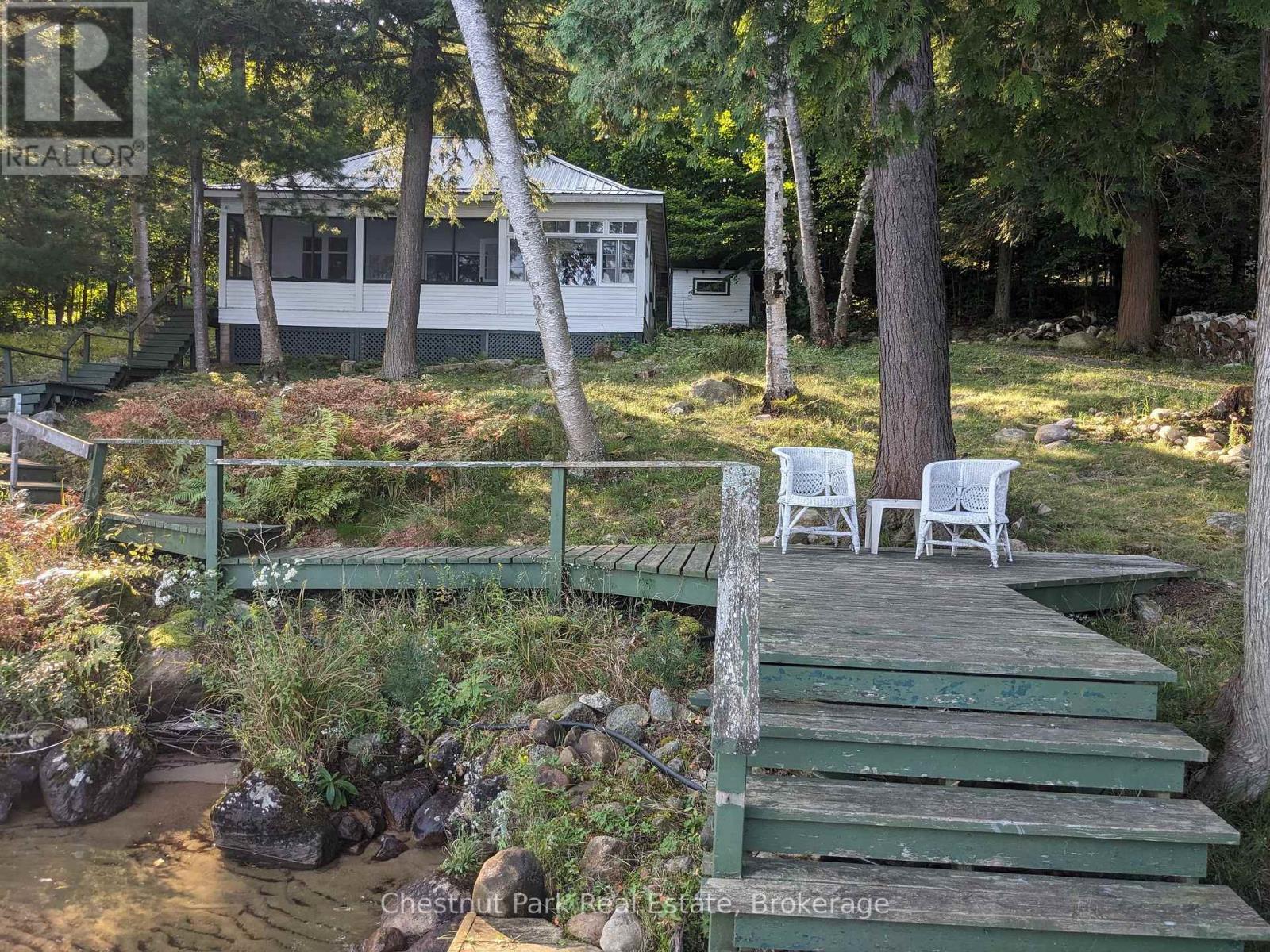 76 Tobin Island, Muskoka Lakes, Ontario  P0B 1J0 - Photo 16 - X12152765