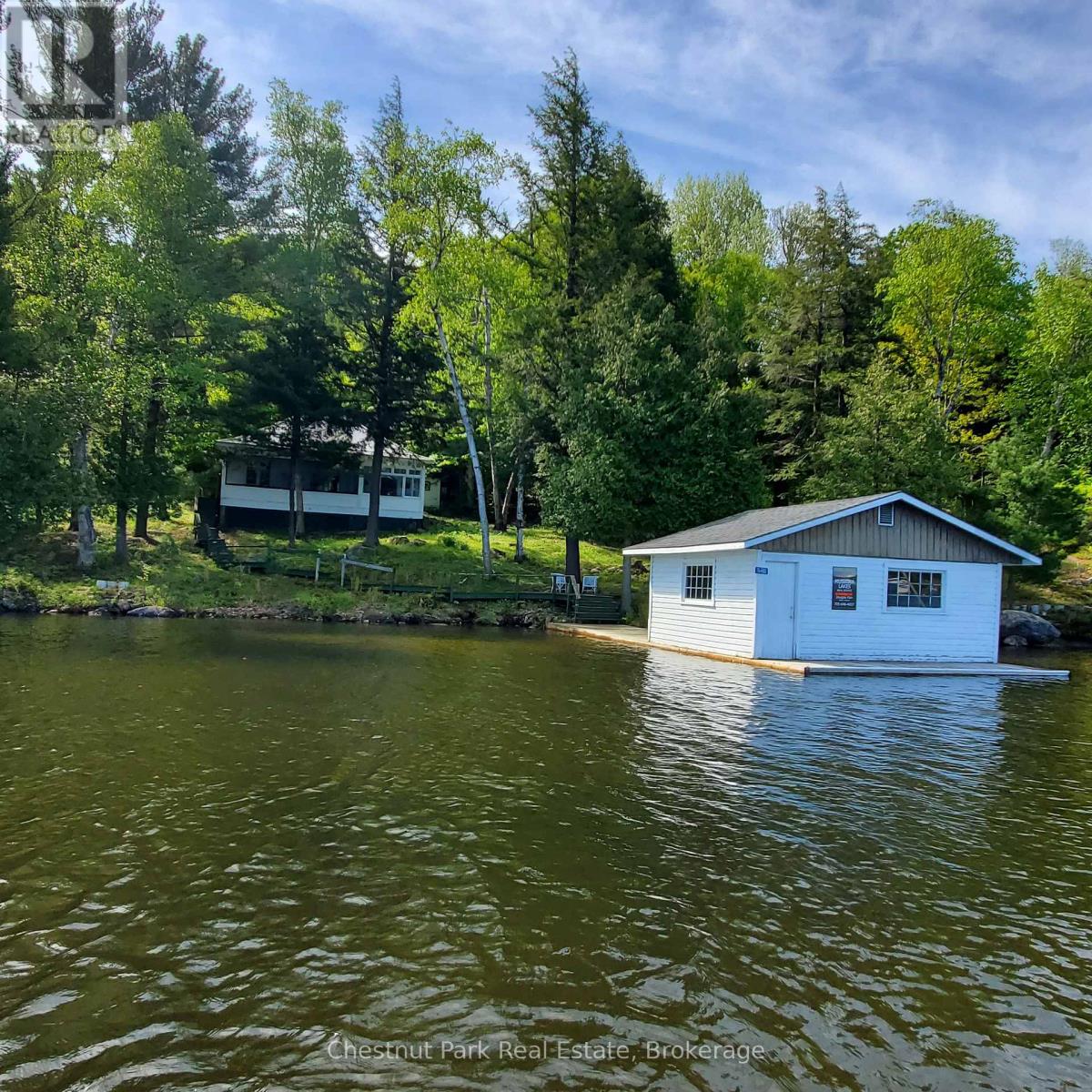 76 Tobin Island, Muskoka Lakes, Ontario  P0B 1J0 - Photo 2 - X12152765