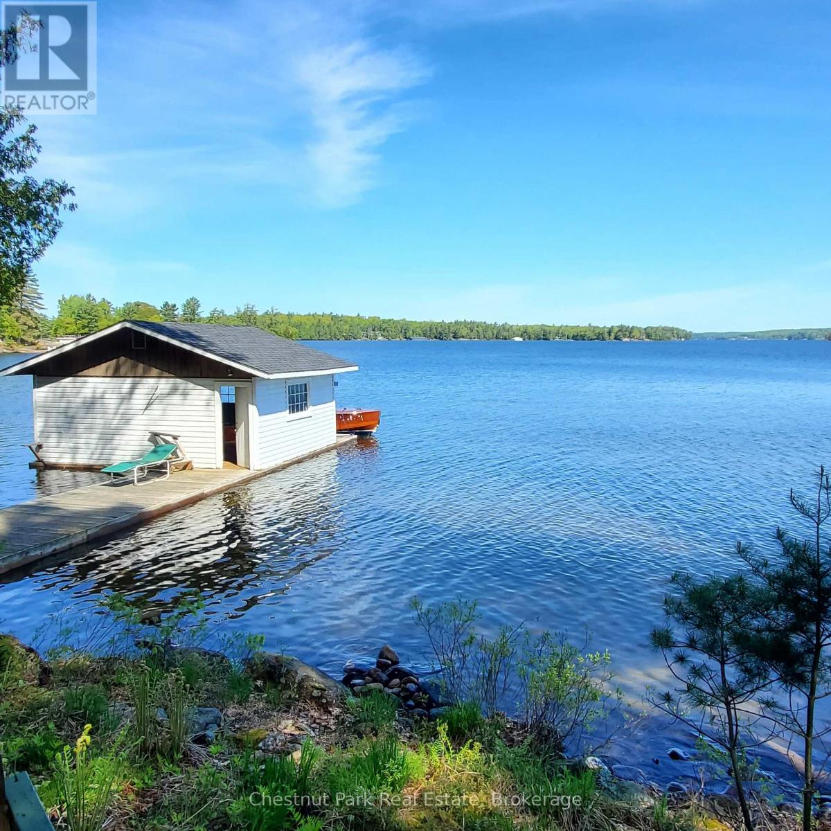 76 Tobin Island, Muskoka Lakes, Ontario  P0B 1J0 - Photo 9 - X12152765