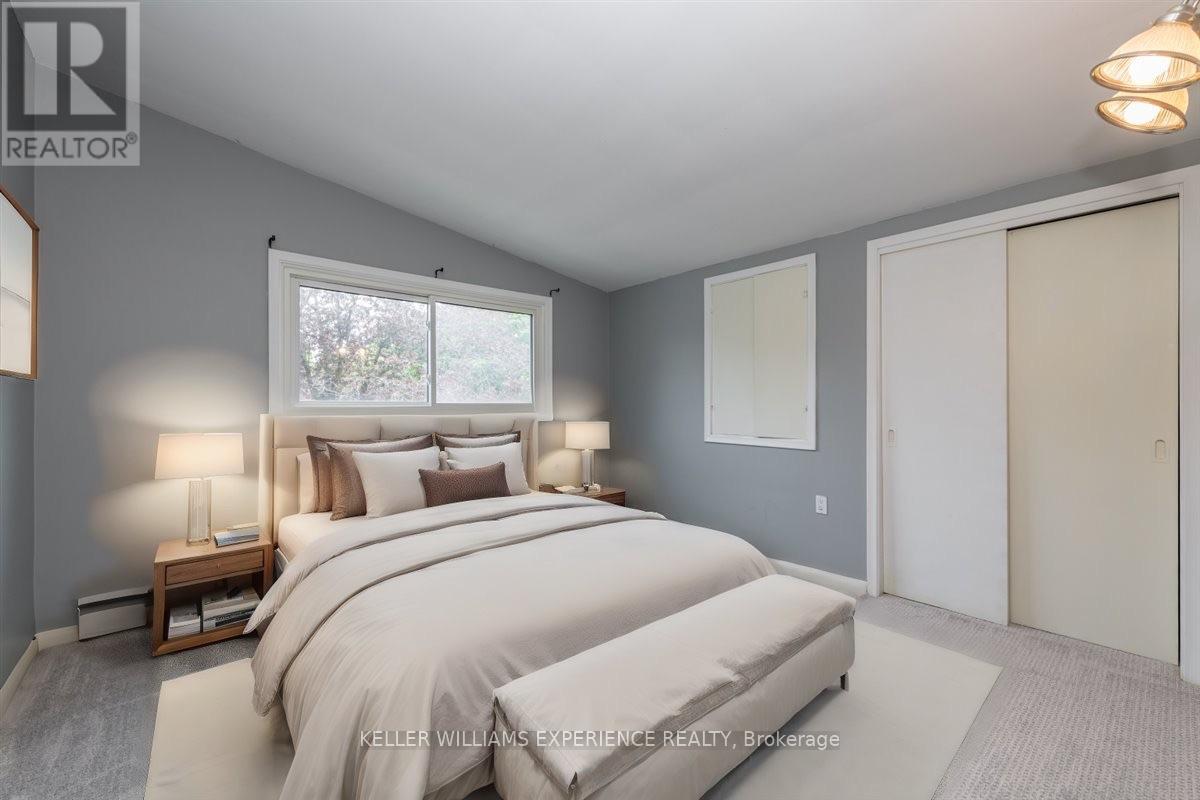 46 Eugenia Street, Barrie, Ontario  L4M 1P8 - Photo 13 - S12183375