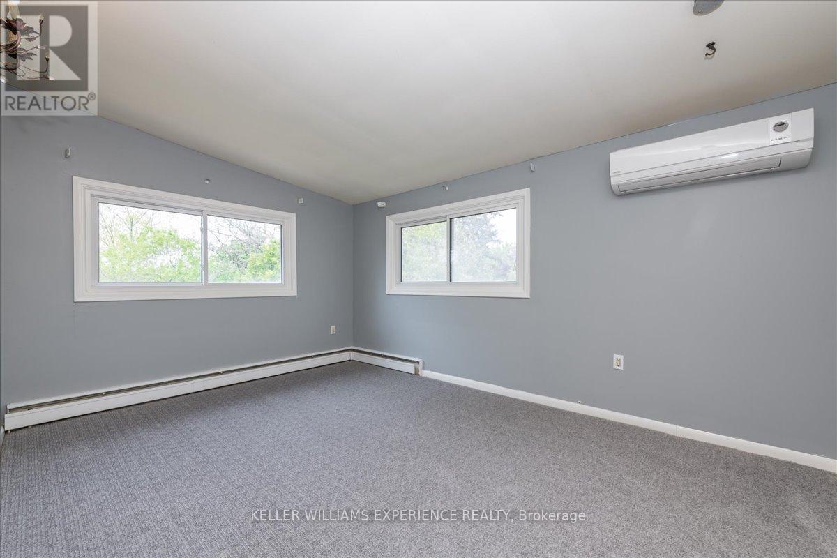 46 Eugenia Street, Barrie, Ontario  L4M 1P8 - Photo 18 - S12183375