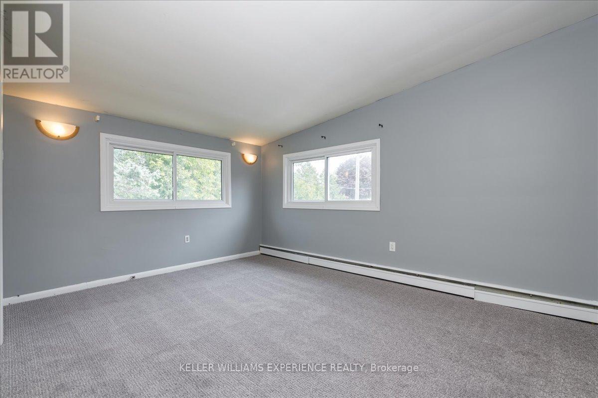 46 Eugenia Street, Barrie, Ontario  L4M 1P8 - Photo 20 - S12183375