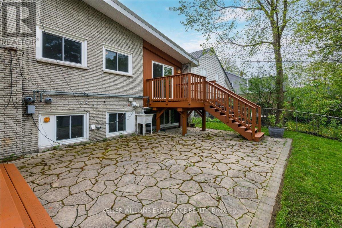 46 Eugenia Street, Barrie, Ontario  L4M 1P8 - Photo 22 - S12183375