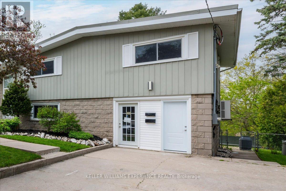 46 Eugenia Street, Barrie, Ontario  L4M 1P8 - Photo 23 - S12183375