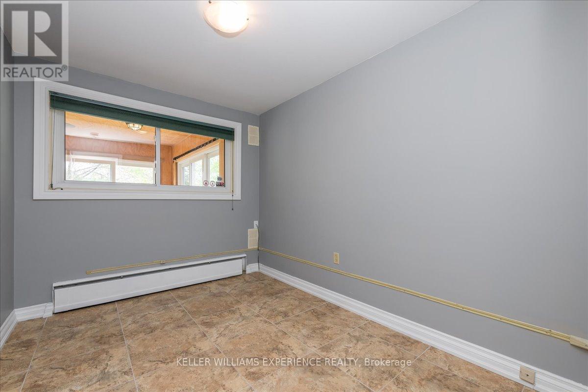 46 Eugenia Street, Barrie, Ontario  L4M 1P8 - Photo 27 - S12183375