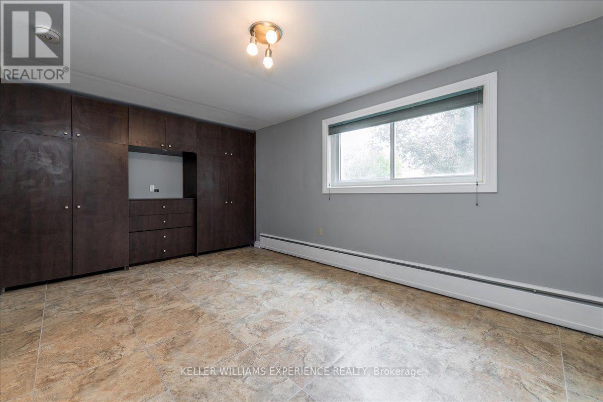 46 Eugenia Street, Barrie, Ontario  L4M 1P8 - Photo 29 - S12183375