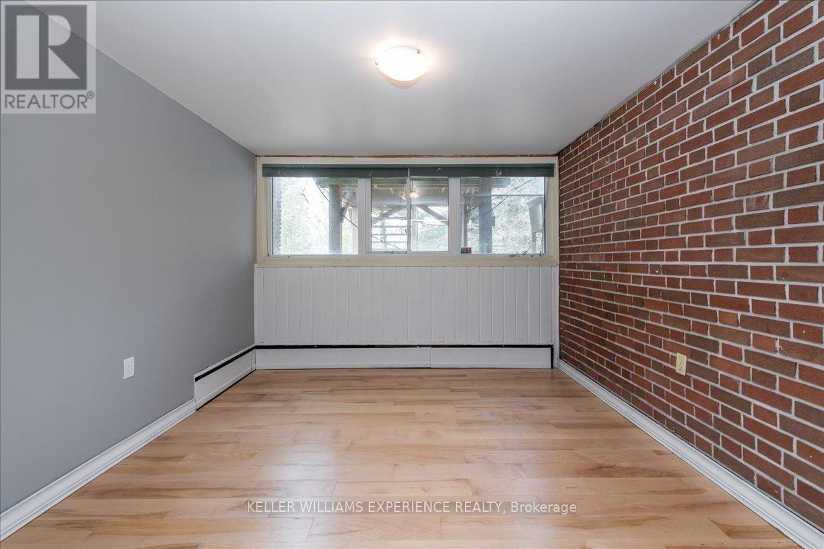 46 Eugenia Street, Barrie, Ontario  L4M 1P8 - Photo 40 - S12183375
