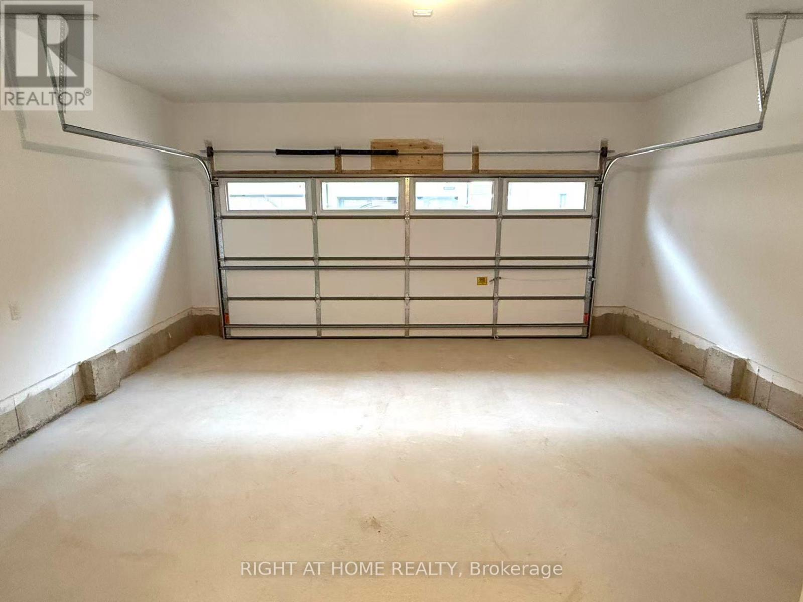 1142 Wheat Boom Drive, Oakville, Ontario  L6H 8C2 - Photo 25 - W12183374