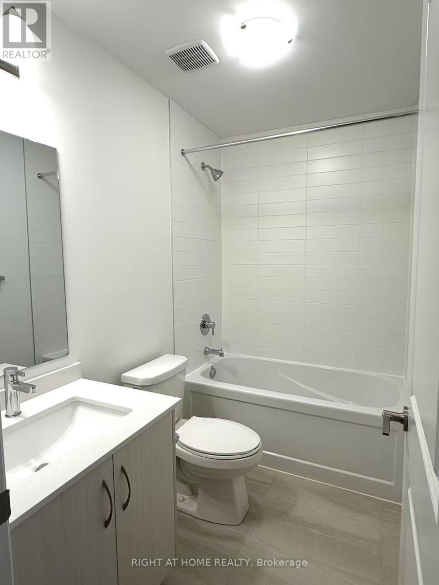 1142 Wheat Boom Drive, Oakville, Ontario  L6H 8C2 - Photo 4 - W12183374