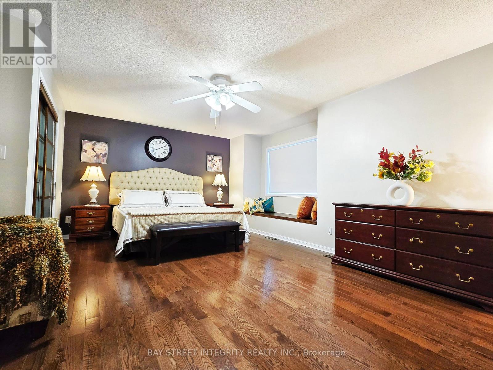 3956 Deepwood Heights, Mississauga, Ontario  L5M 6L9 - Photo 23 - W12183376