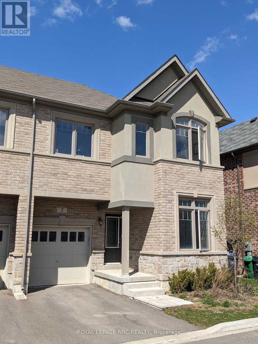7 OLIANA WAY, Brampton, Ontario