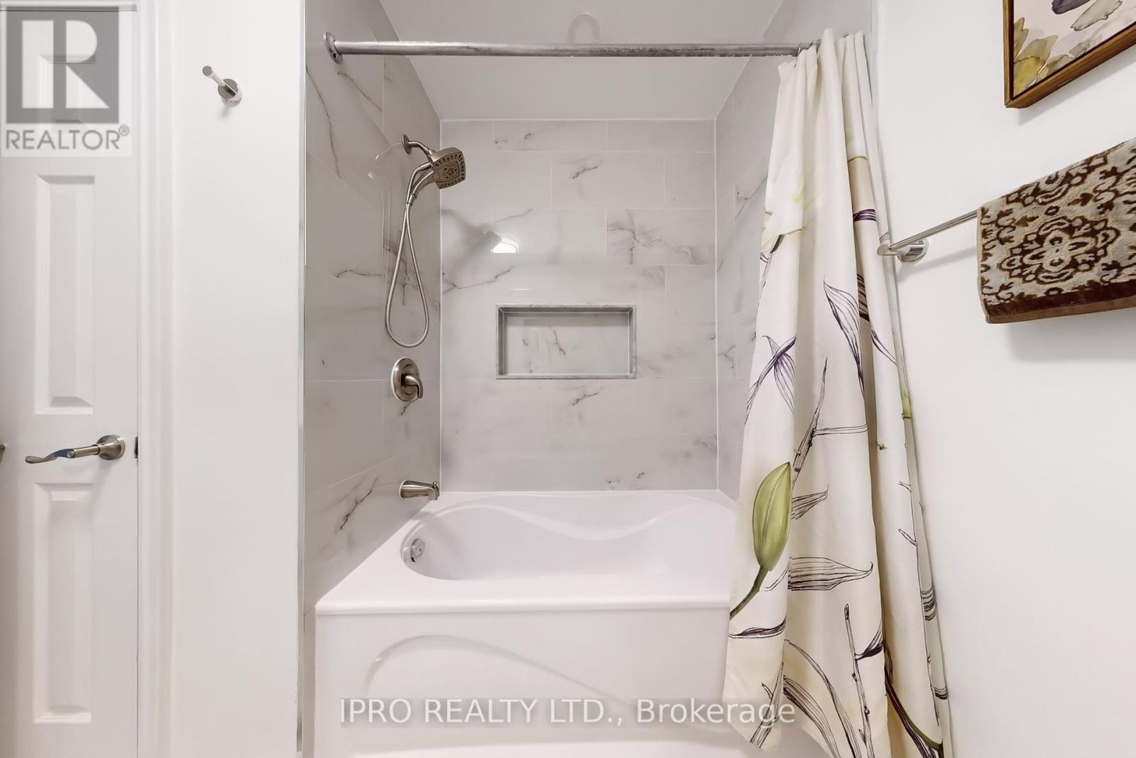 29 Clipper Road, Toronto, Ontario  M2J 4C8 - Photo 24 - C12177778