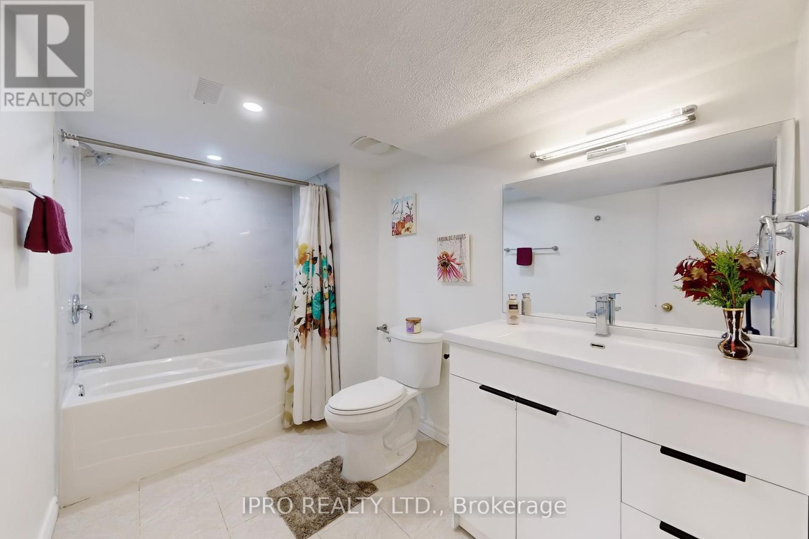 29 Clipper Road, Toronto, Ontario  M2J 4C8 - Photo 38 - C12177778