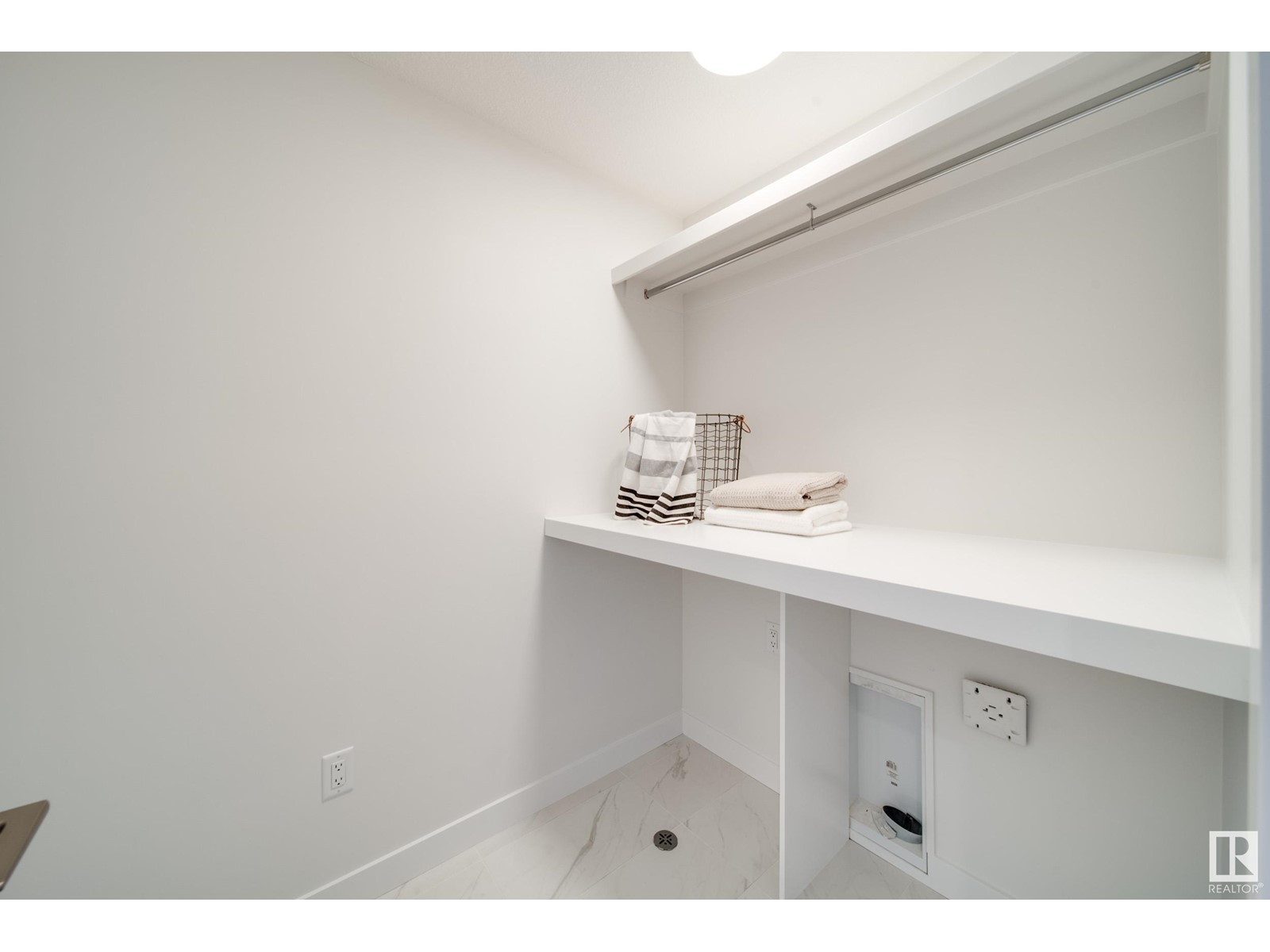 1 Cloutier Cl, St. Albert, Alberta  T8T 2C9 - Photo 12 - E4439347