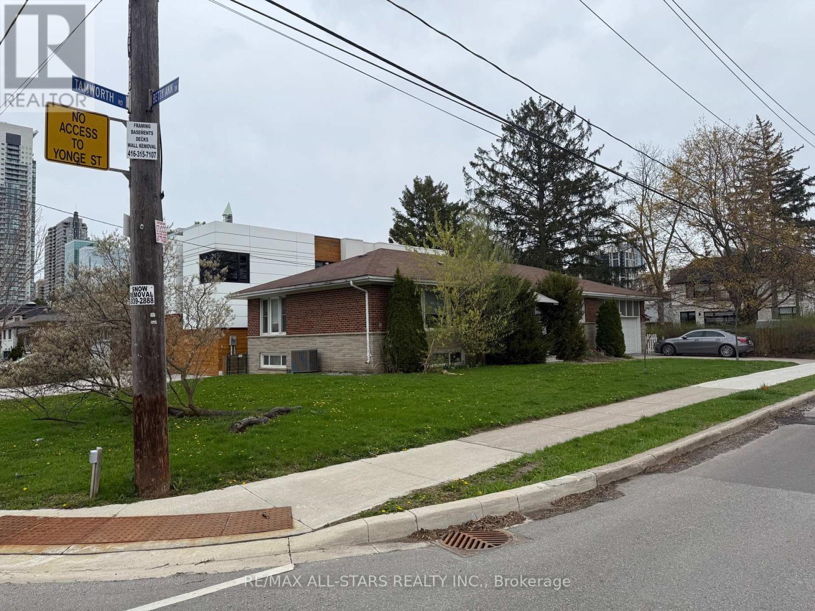 105 Betty Ann Drive, Toronto, Ontario  M2N 1X1 - Photo 21 - C12025813