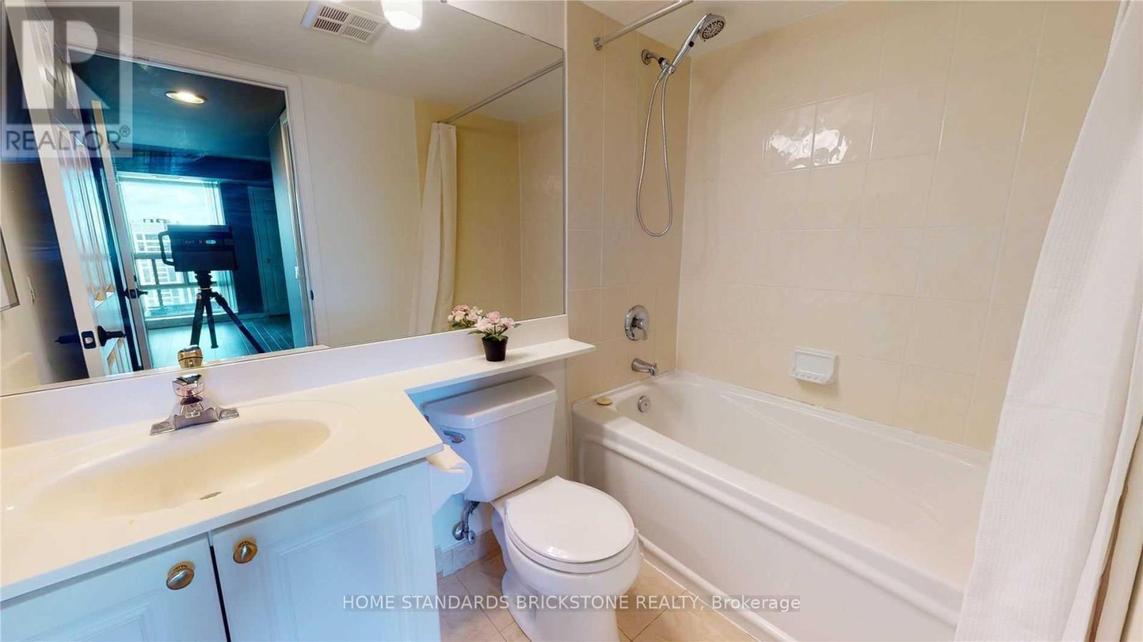 2301 - 28 Harrison Garden Boulevard, Toronto, Ontario  M2N 7B5 - Photo 10 - C12175831