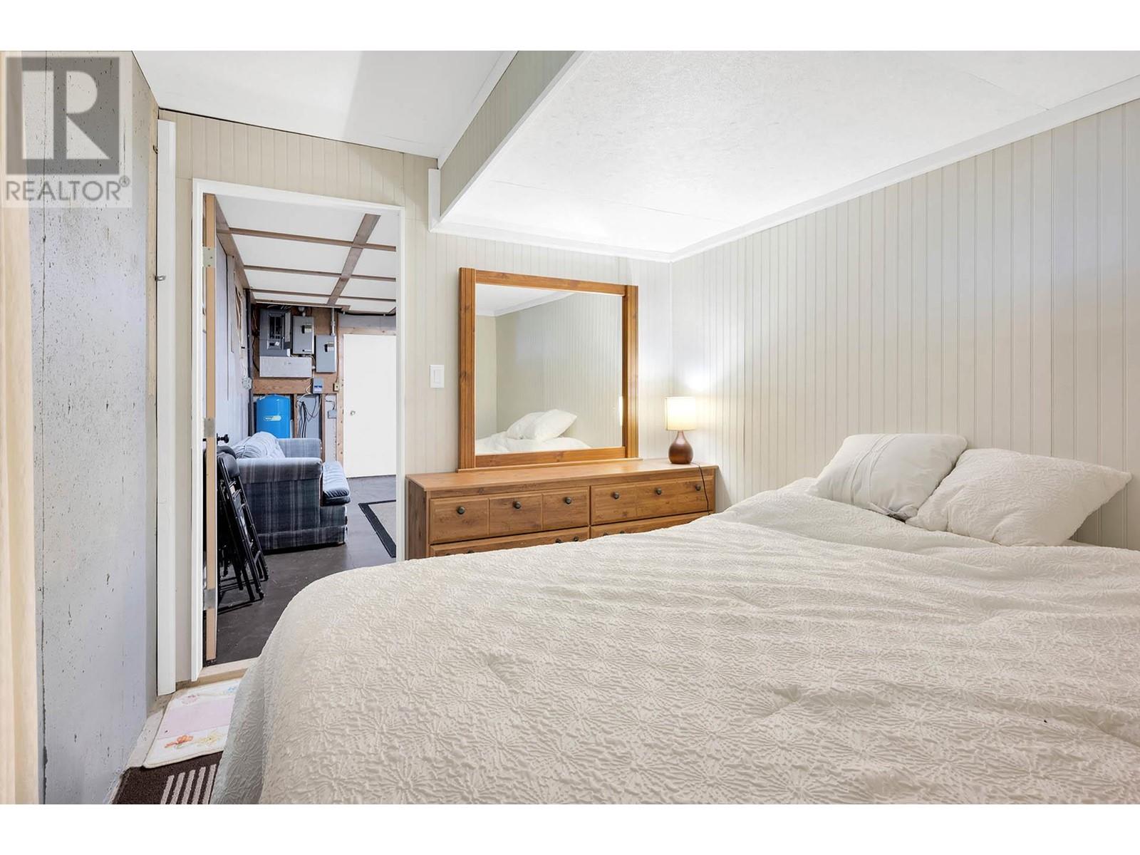 2252 Noakes Road, Magna Bay, British Columbia  V0E 1M7 - Photo 31 - 10349768