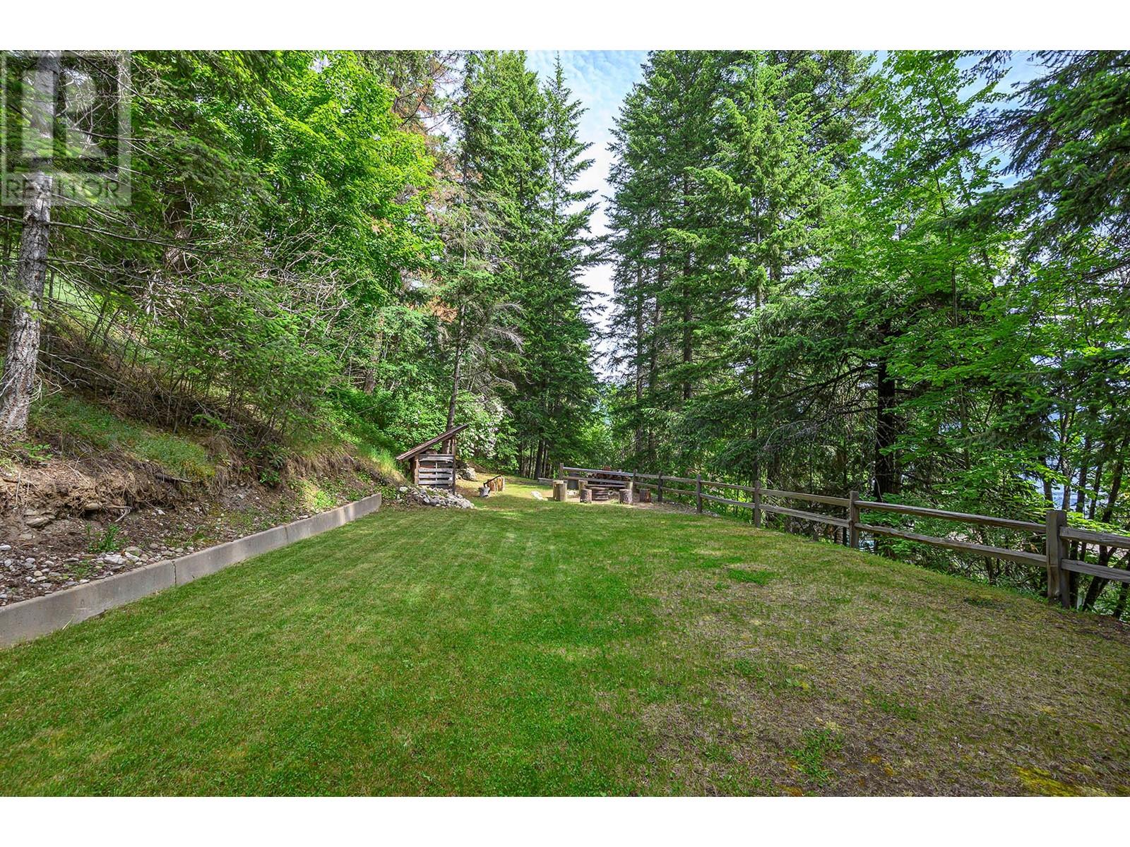 2252 Noakes Road, Magna Bay, British Columbia  V0E 1M7 - Photo 42 - 10349768