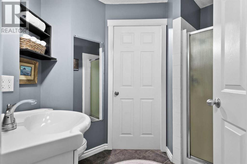 323 Raymond Close Sw, Diamond Valley, Alberta  T0L 2A0 - Photo 33 - A2224817