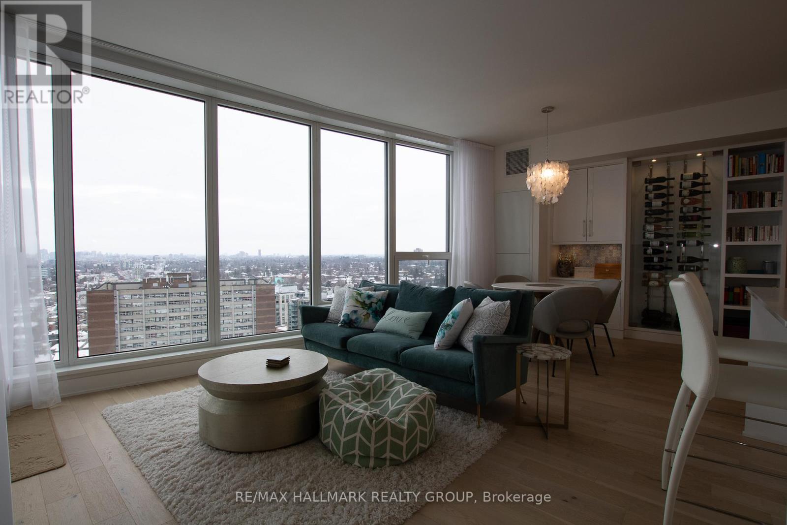 2004 - 485 Richmond Road, Ottawa, Ontario  K2A 3W9 - Photo 11 - X12183412