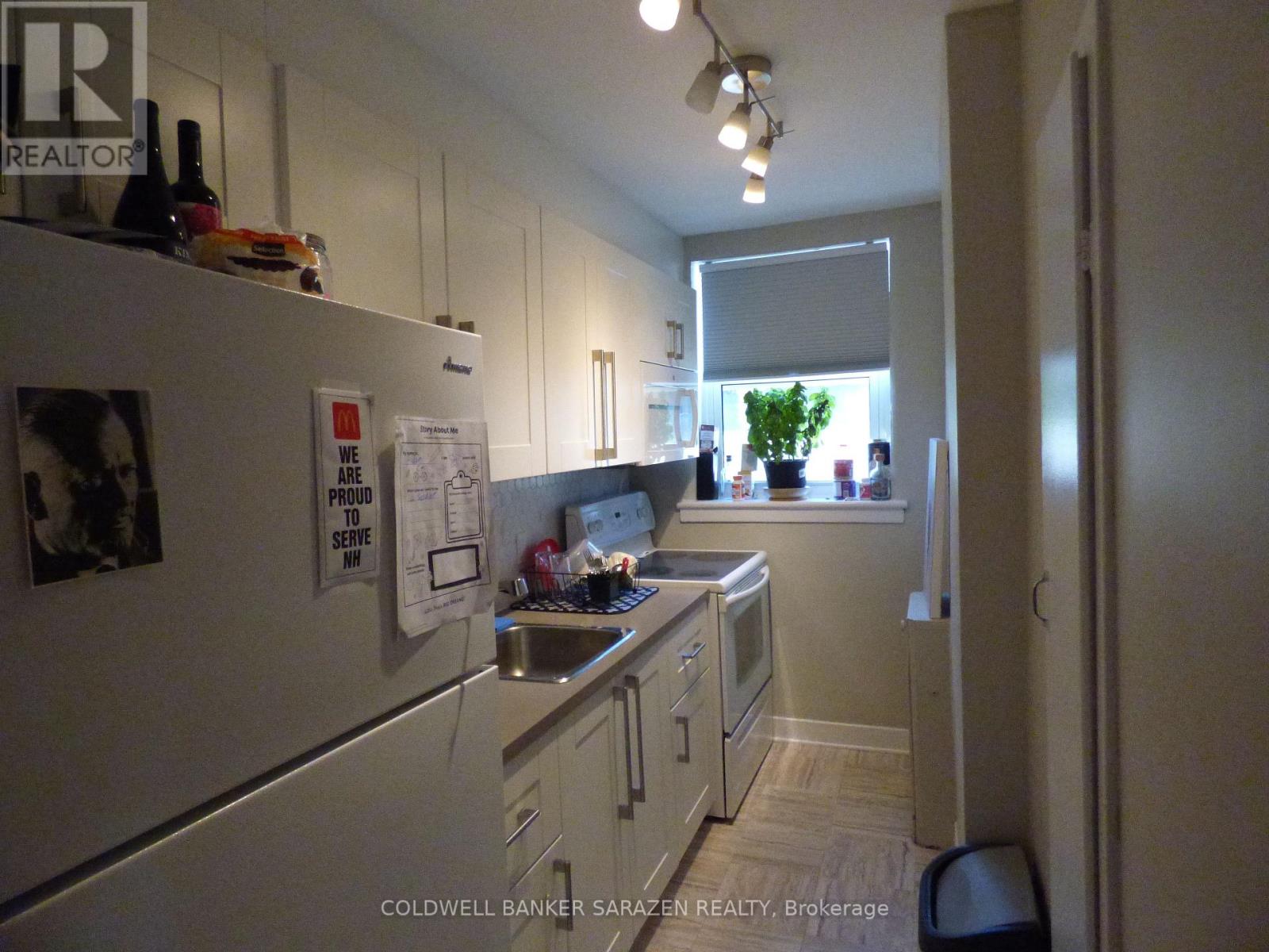 2 - 682 Irene Crescent, Ottawa, Ontario  K1Z 7J1 - Photo 12 - X12183414