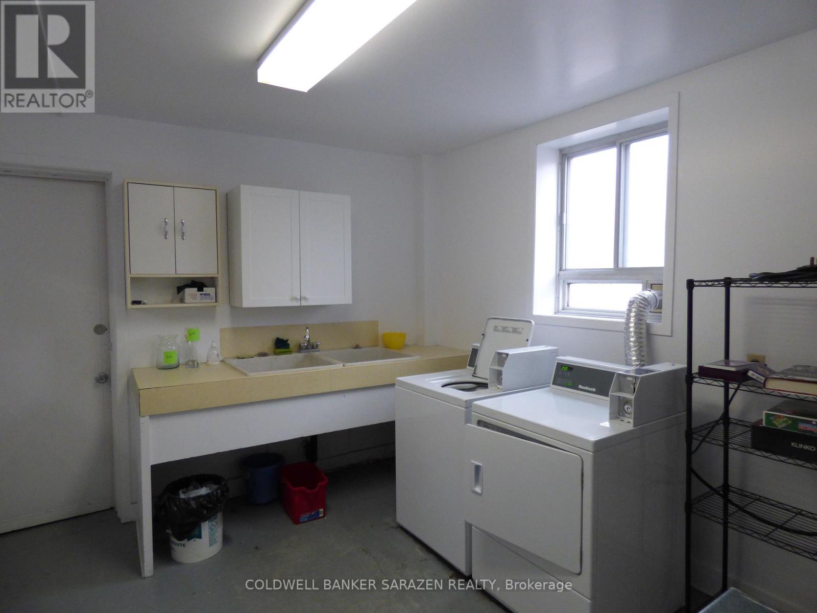 2 - 682 Irene Crescent, Ottawa, Ontario  K1Z 7J1 - Photo 42 - X12183414