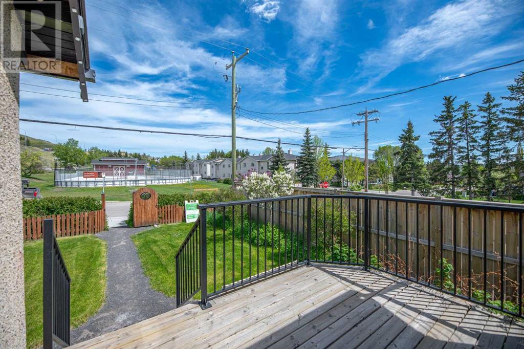 313 Ross Avenue, Cochrane, Alberta  T4C 1C9 - Photo 9 - A2225005
