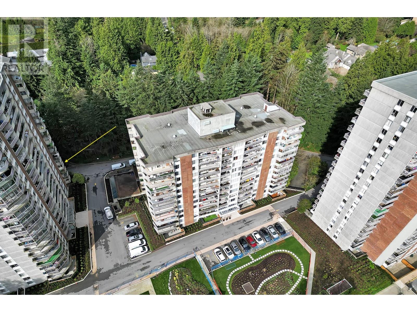 504 2024 FULLERTON AVENUE, North Vancouver, British Columbia