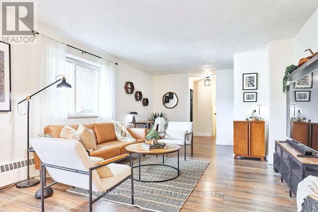 401 - 800 KENNEDY ROAD, Toronto, Ontario