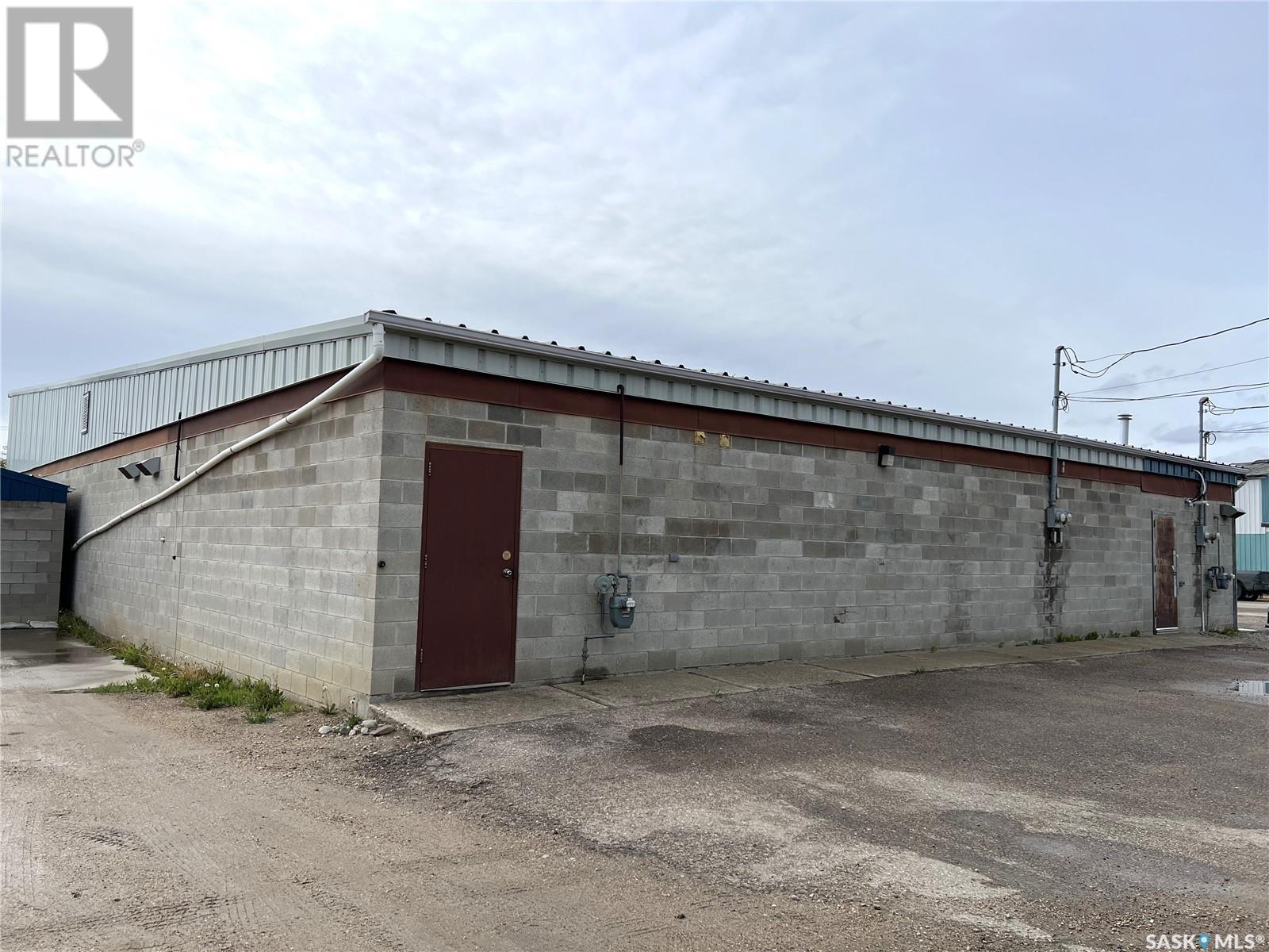 306 Centre Street, Meadow Lake, Saskatchewan  S9X 1L8 - Photo 2 - SK007657