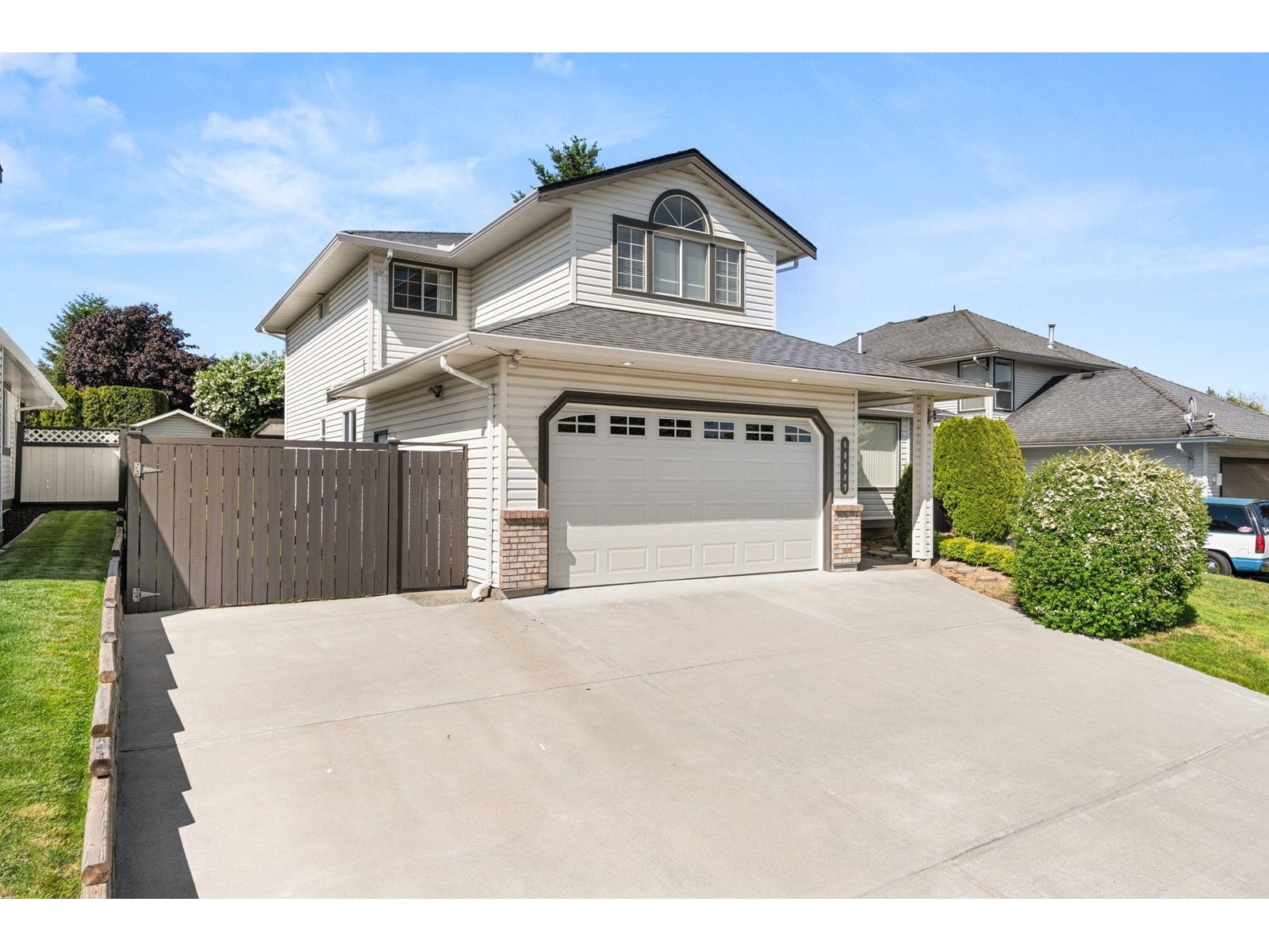 18687 56a Avenue, Surrey, British Columbia  V3S 7Y2 - Photo 1 - R3006981