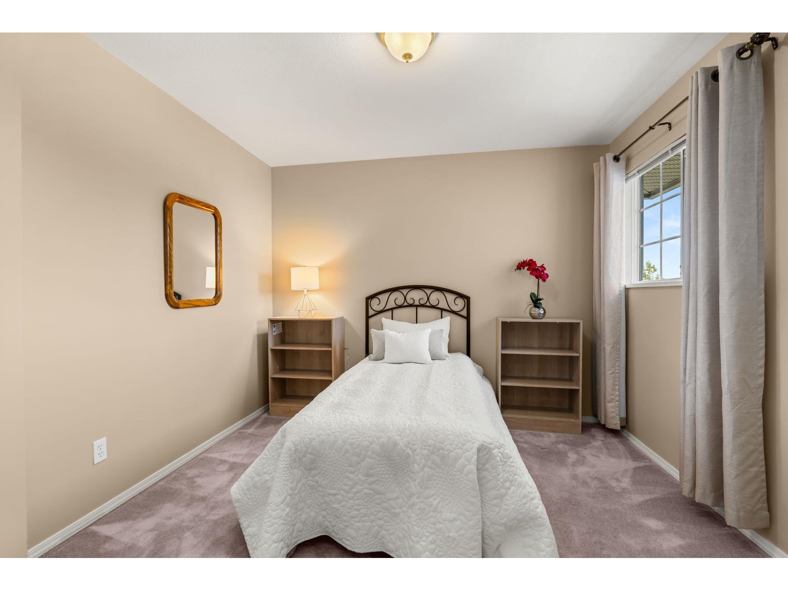 18687 56a Avenue, Surrey, British Columbia  V3S 7Y2 - Photo 13 - R3006981