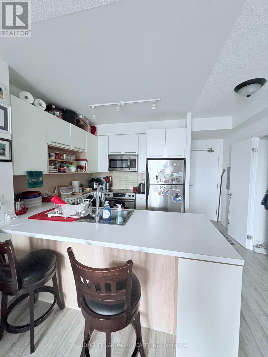 2603 - 21 Carlton Street, Toronto, Ontario  M5B 1L3 - Photo 5 - C12183433