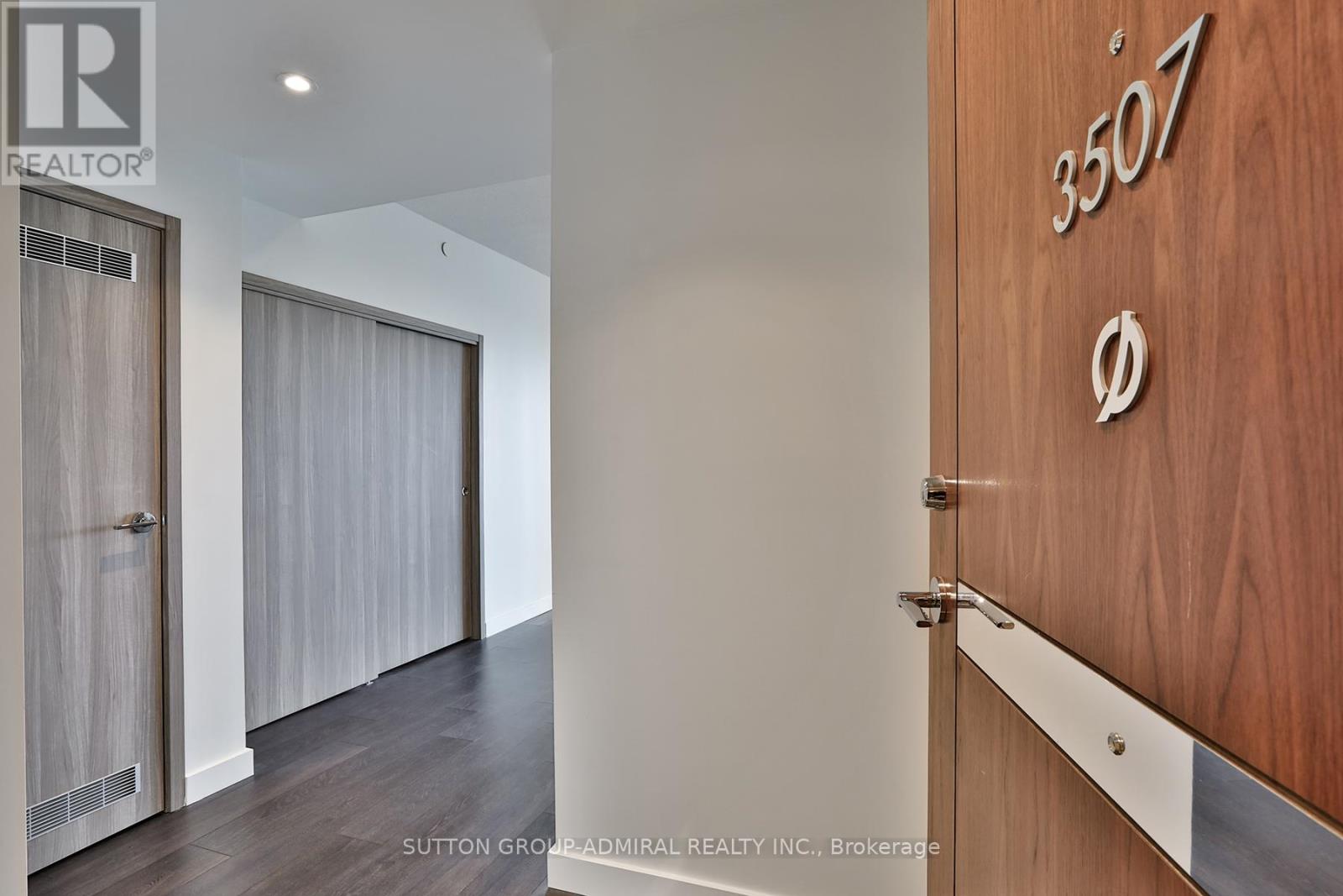 Property at 3507 - 85 MCMAHON DRIVE image 2